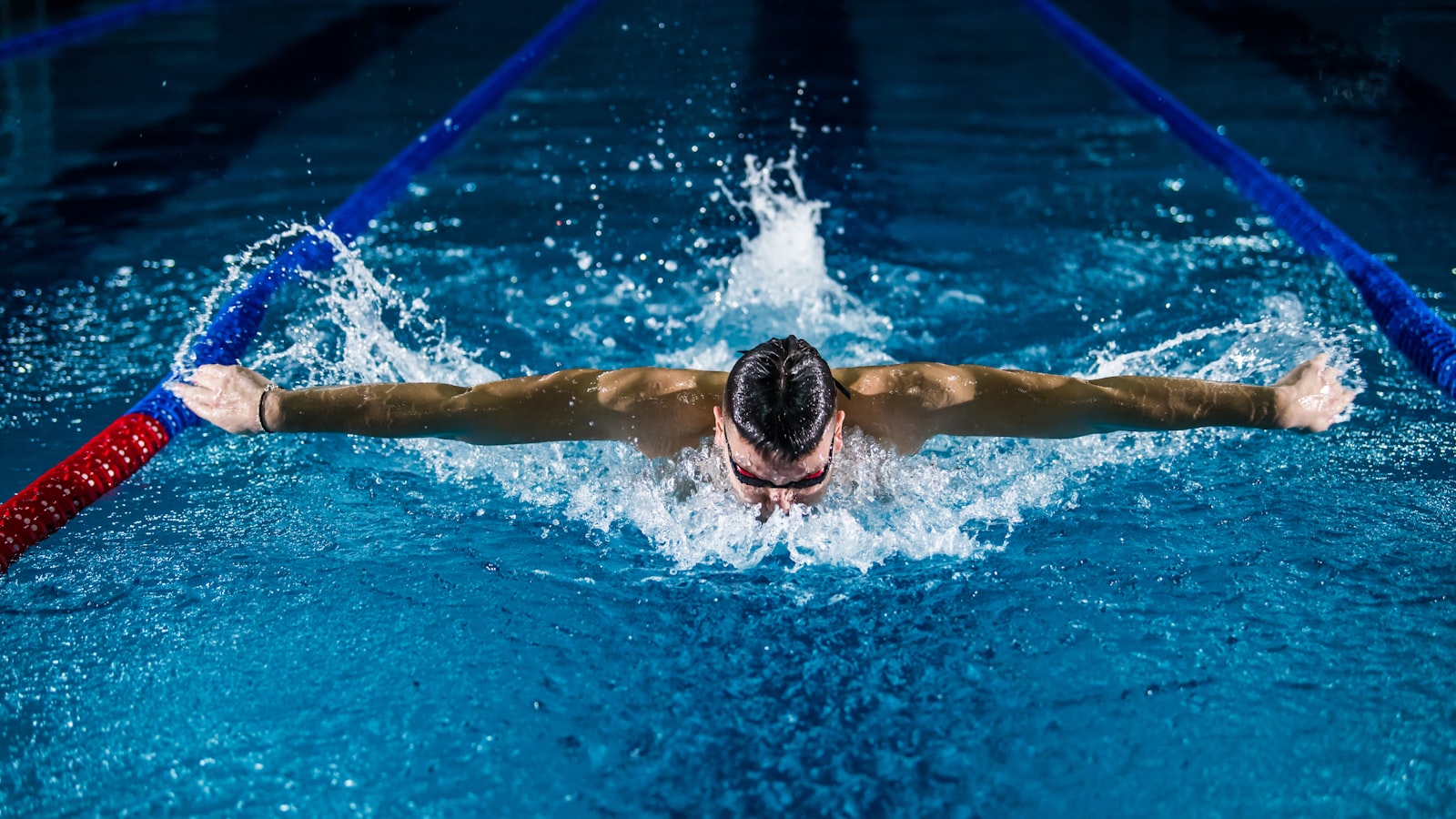 Open-Water Swimming GPS Timing: From Jeddah to Dubai 25km Races